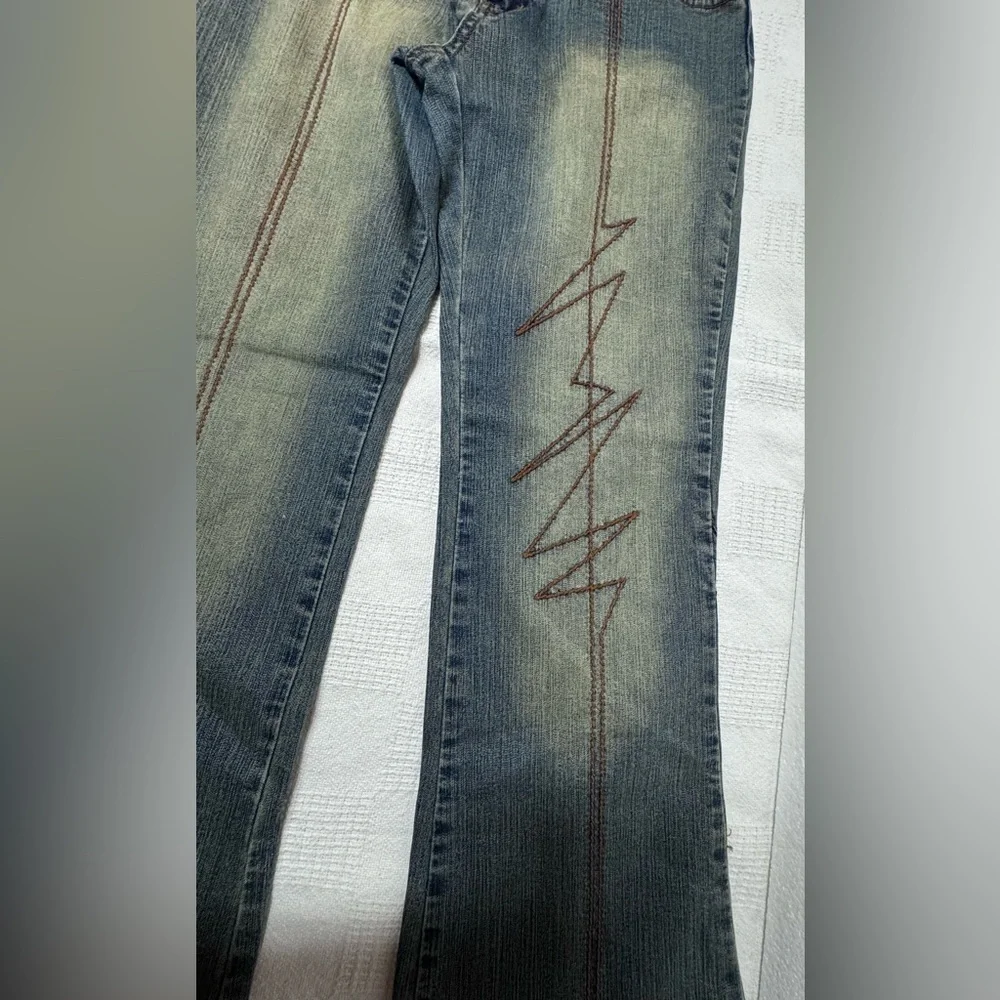 Y2K Jou Jou Gray Wide-Leg Jeans with Brown Zigzag Embroidery